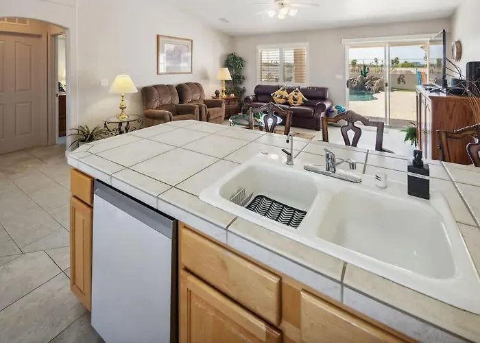 Holiday home Havasu Hacienda - Pool Hot Tub Outdoor Kitchen *