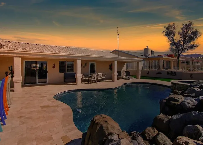 Havasu Hacienda - Pool Hot Tub Outdoor Kitchen * Lake Havasu City